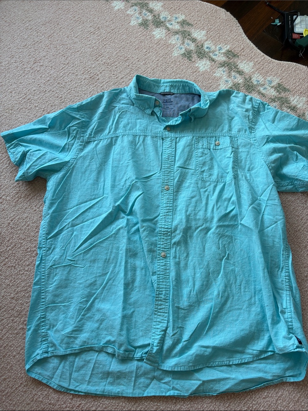 Men’s Izod saltwater button down